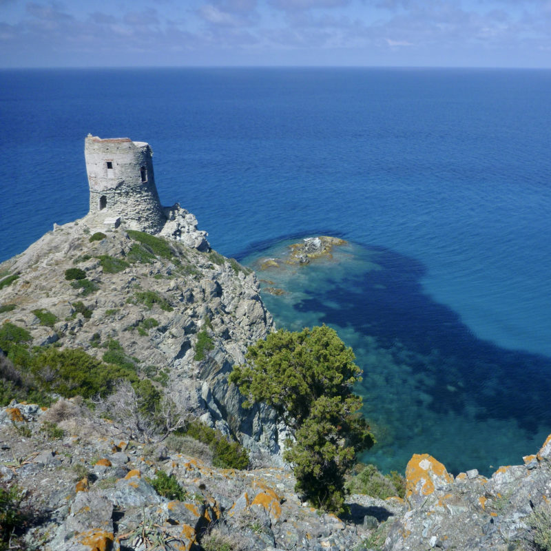 Tour d'Agnellu sur le sentier des douaniers dans le Cap