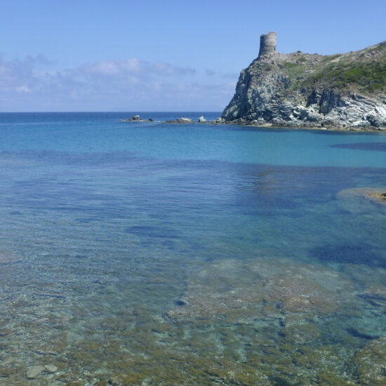Sur le sentier des douaniers dans le Cap Corse