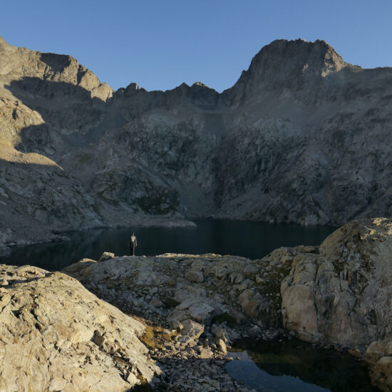 Le lac Long au pied de la Malédie