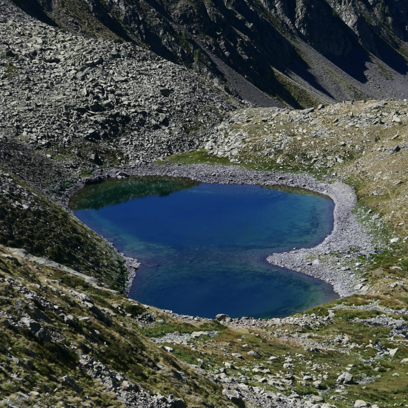 Un des deux lacs Varicles sous le Ténibre