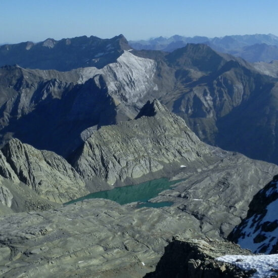 Le lac du Marboré sous le Mont Perdu