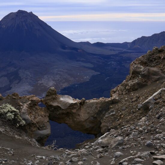 Le volcan vu de la bordeira, Fogo