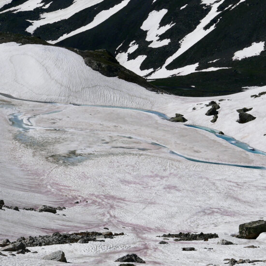 Etang gelé sous le Mont Thabor