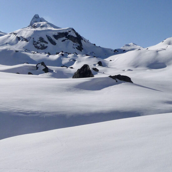 Le vallon de Mary sous la neige fraîche