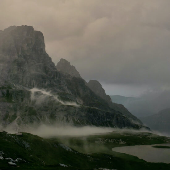 Aube brumeuse aux Tre Cime