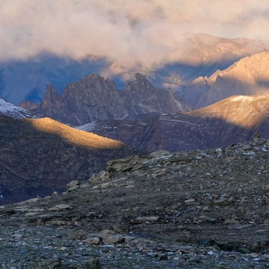 Lever de soleil au bivouac Mongioia sous le Bric de Rubren