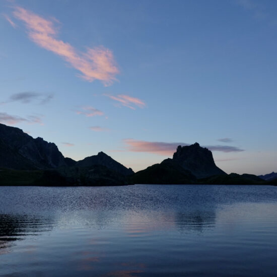 Lever de soleil aux lacs de Roburent