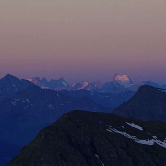 Lever de soleil sur la Barre des Ecrins